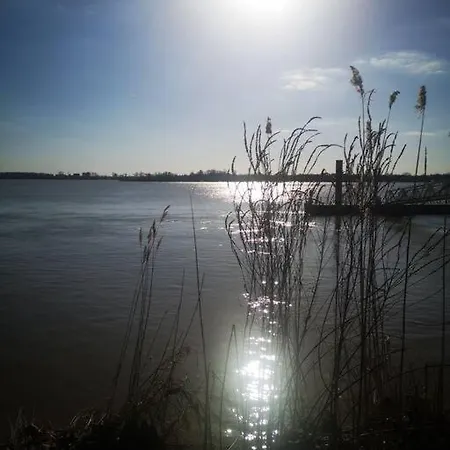 Maison De Pres Du Port Ferienhaus Bourg-sur-Gironde