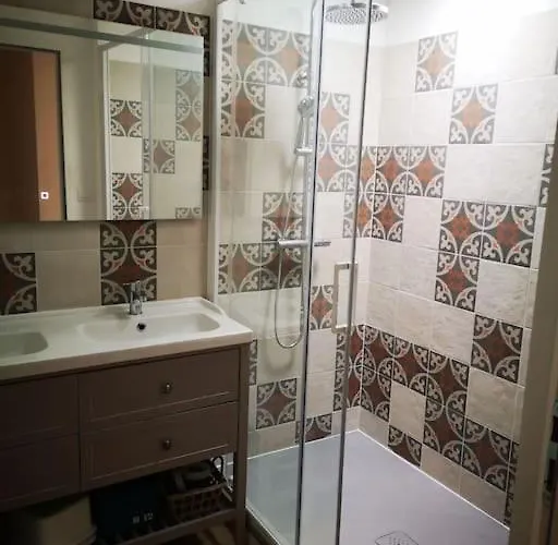 Semesterbostad Maison De Pres Du Port Bourg-sur-Gironde